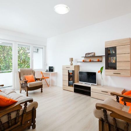 Botun Apartman Free Parking 普拉 外观 照片